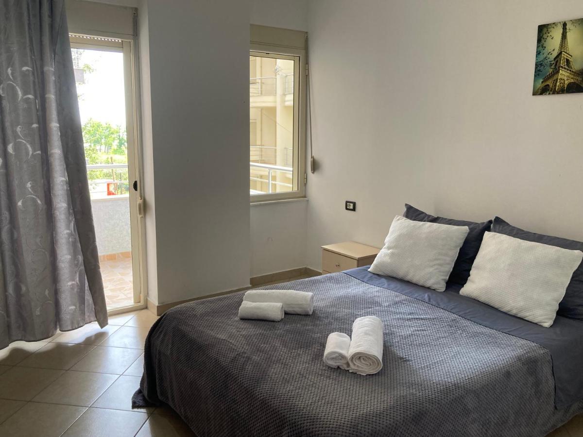 Lungomare Holiday Apartments Драч Екстериор снимка