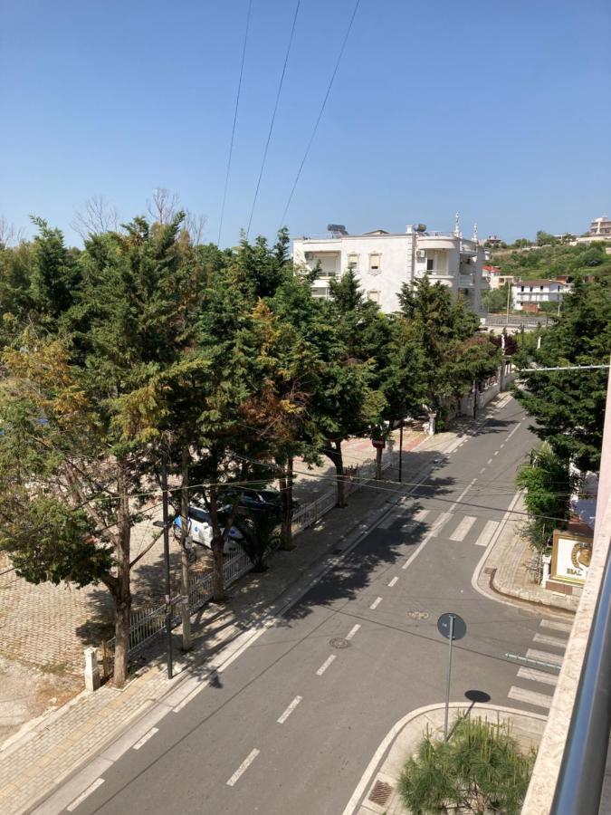 Lungomare Holiday Apartments Драч Екстериор снимка